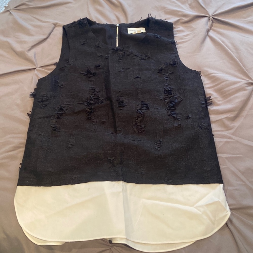 Beautiful sleeves shirt.